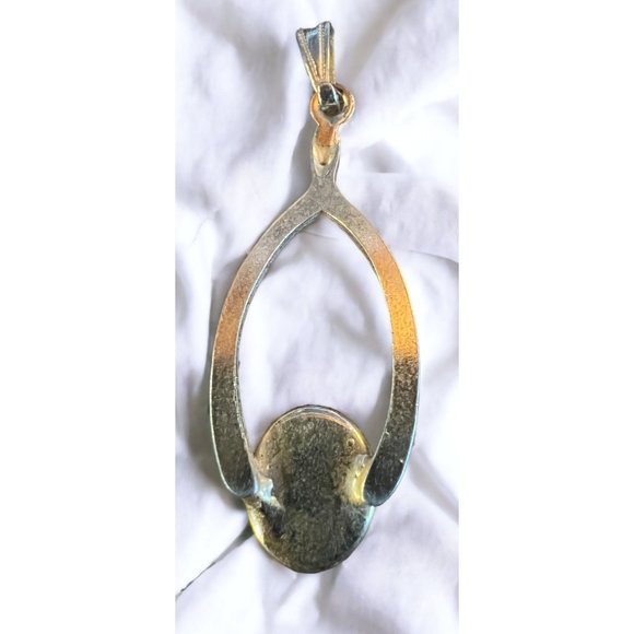 Vintage Gold Tone Wishbone with Cameo Pendant - Picture 6 of 13